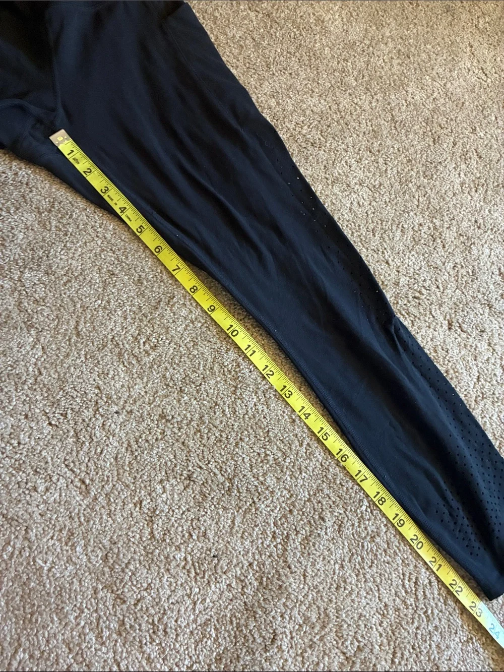 Athleta Black Contender Laser Cut Perforated Pocket 7/8 Leggings size M - Picture 4 of 6